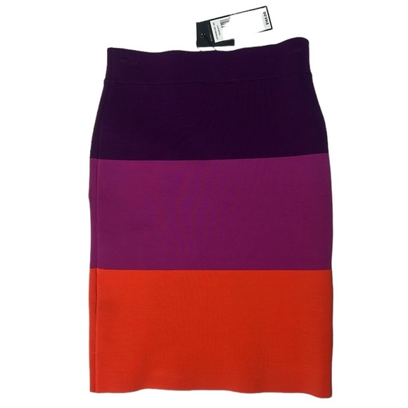 BCBG MaxAzria Bandage Skirt - Picture 2 of 6